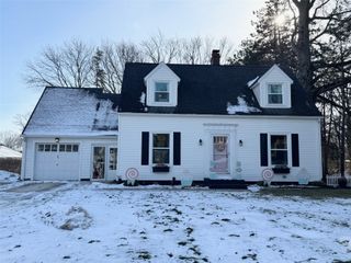 647 W GORE Road, Erie, PA 16509