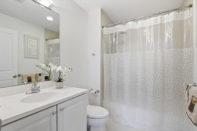 1601 Beacon Street 302, Brookline, MA 02446