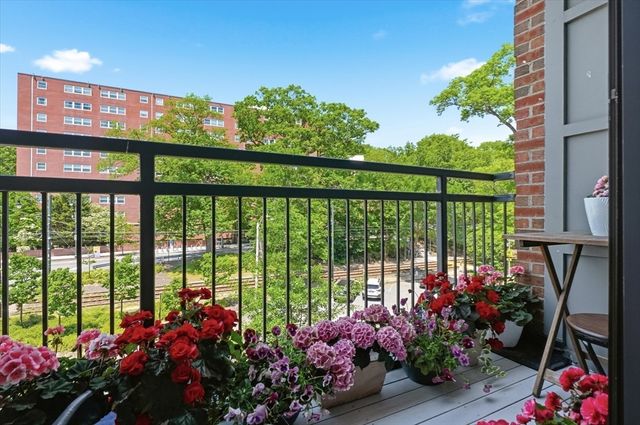 1601 Beacon Street 302, Brookline, MA 02446
