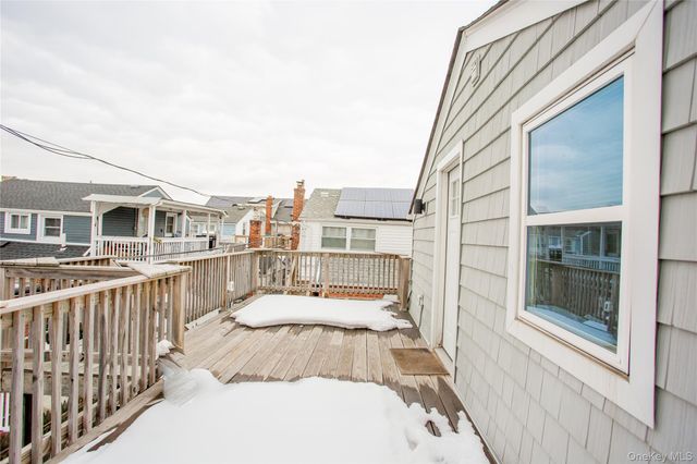 105 Pacific Boulevard, Long Beach, NY 11561