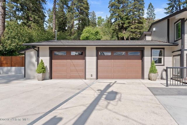 2406-1 S Silver Beach Rd, Coeur D'alene, ID 83814