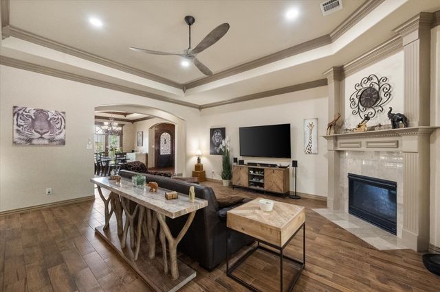 813 Rio Grande Drive, Mansfield, TX 76063