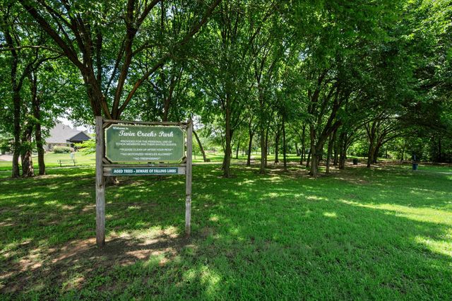 813 Rio Grande Drive, Mansfield, TX 76063