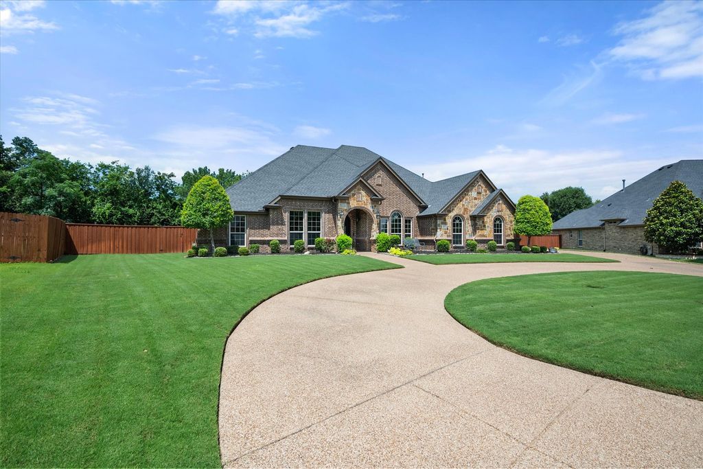 813 Rio Grande Drive, Mansfield, TX 76063