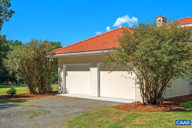 8540 TAYLOR CREEK RD, Afton, VA 22920