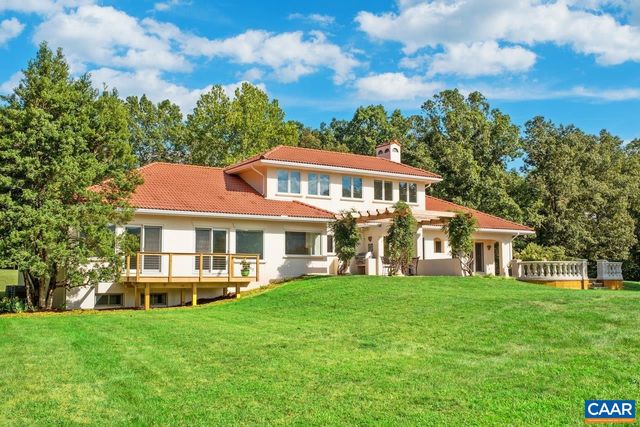 8540 TAYLOR CREEK RD, Afton, VA 22920