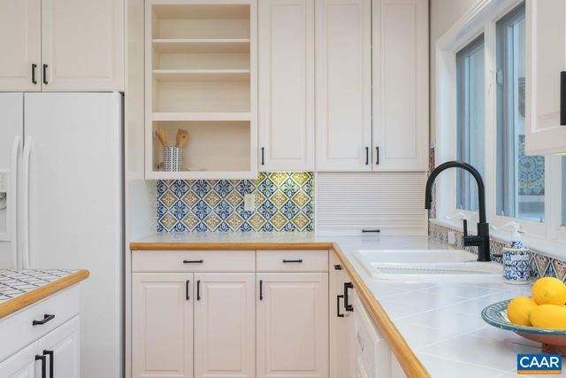 8540 TAYLOR CREEK RD, Afton, VA 22920