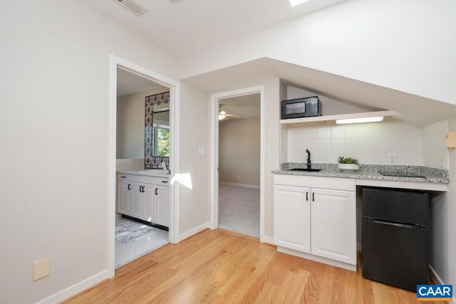 8540 TAYLOR CREEK RD, Afton, VA 22920