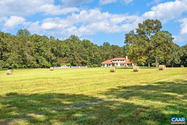 8540 TAYLOR CREEK RD, Afton, VA 22920