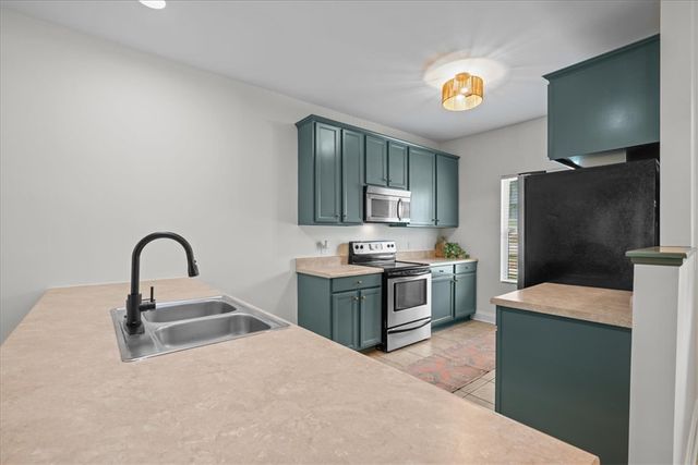 507 E Perkins Creek Road, Seneca, SC 29678