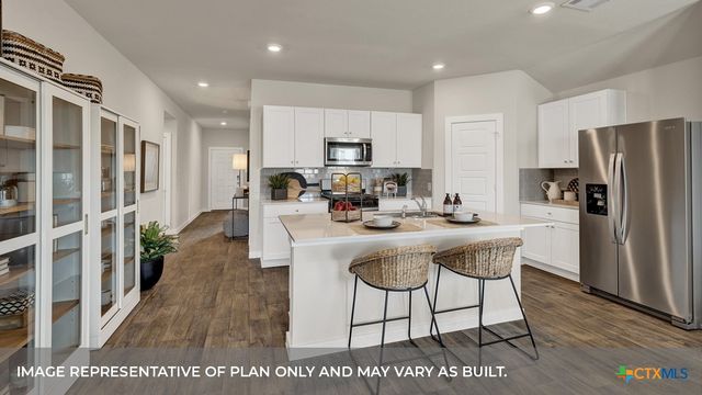 108 SOUTH PLAINS Road, San Marcos, TX 78666