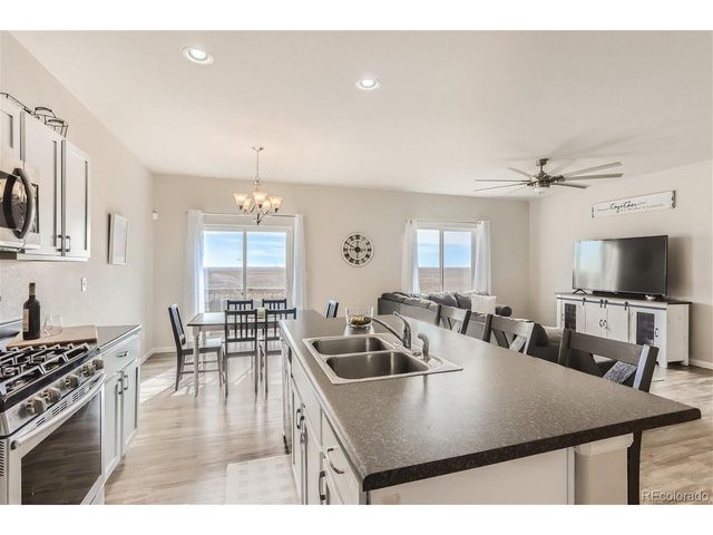 1102 Glen Creighton Dr, Dacono, CO 80514