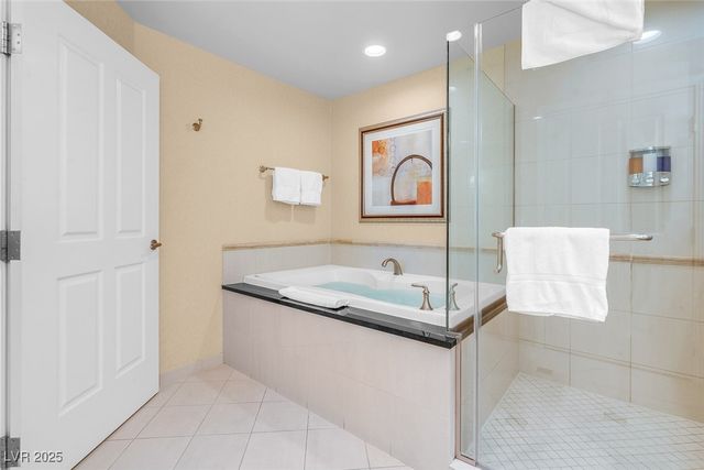 125 East HARMON Avenue 809, Las Vegas, NV 89109