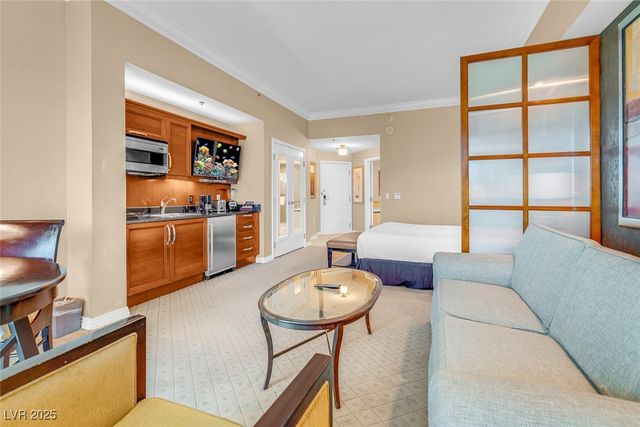 125 East HARMON Avenue 809, Las Vegas, NV 89109