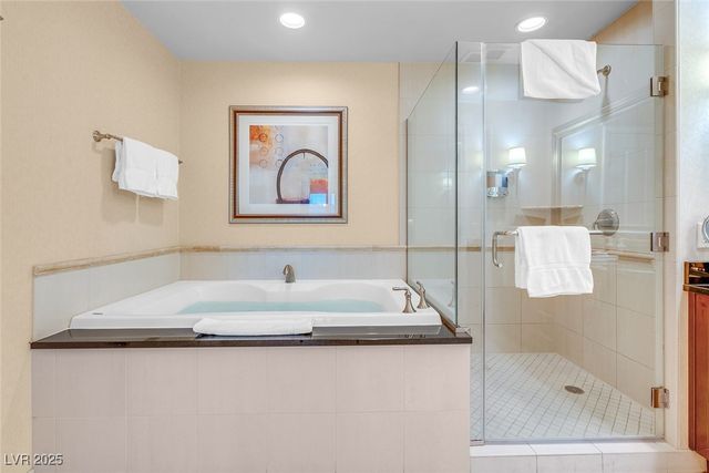 125 East HARMON Avenue 809, Las Vegas, NV 89109