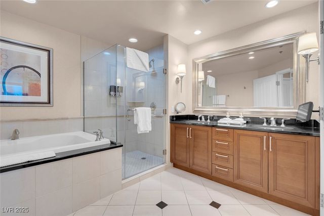 125 East HARMON Avenue 809, Las Vegas, NV 89109