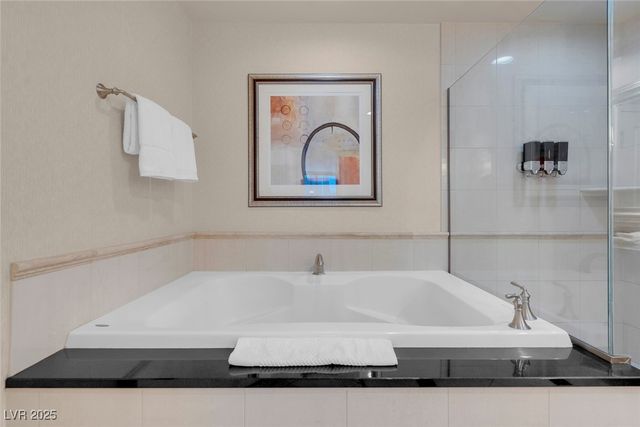 125 East HARMON Avenue 809, Las Vegas, NV 89109