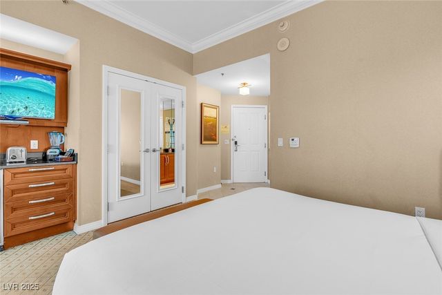 125 East HARMON Avenue 809, Las Vegas, NV 89109