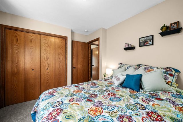 7405 W 51st St Street, Sioux Falls, SD 57106