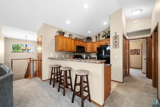 7405 W 51st St Street, Sioux Falls, SD 57106