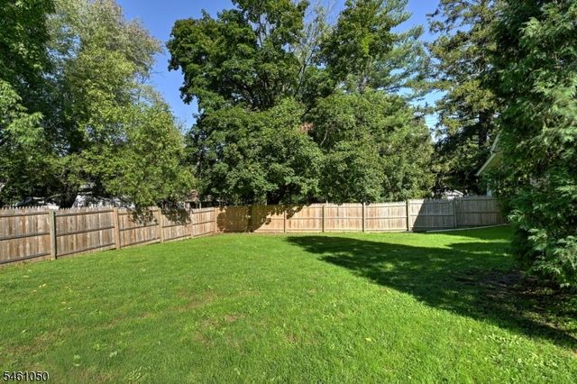 195 Millbrook Ave, Randolph Twp., NJ 07869
