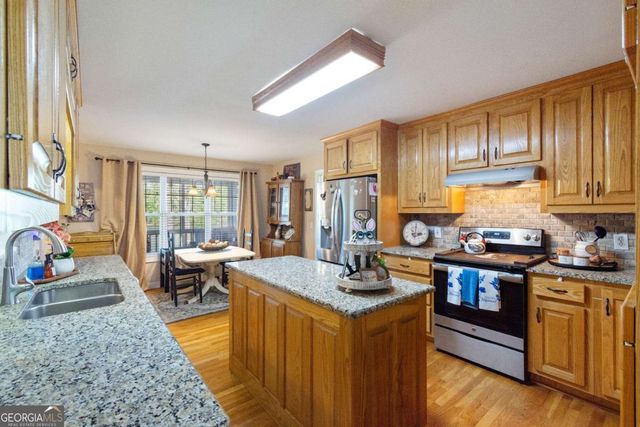 5567 Fisherman Court, Villa Rica, GA 30180