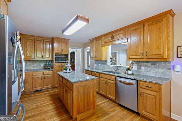 5567 Fisherman Court, Villa Rica, GA 30180