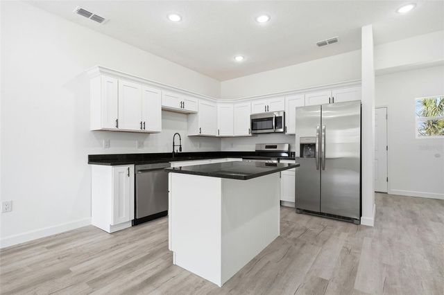 304 PEARL STREET, Haines City, FL 33844