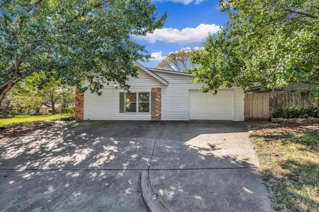 5601 Woodcastle Street, Waco, TX 76710
