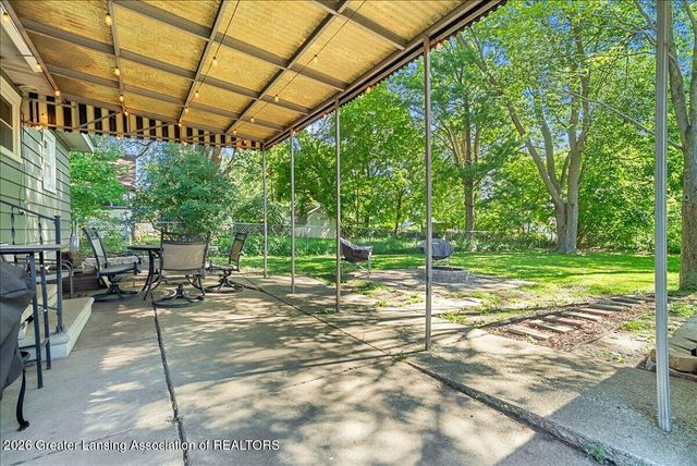 5937 Hughes Road, Lansing, MI 48911