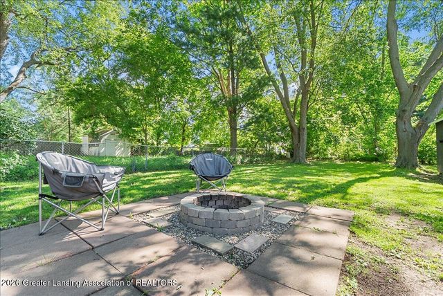 5937 Hughes Road, Lansing, MI 48911