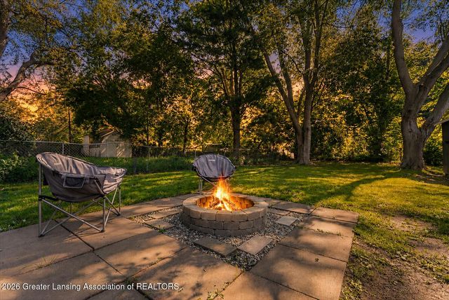 5937 Hughes Road, Lansing, MI 48911