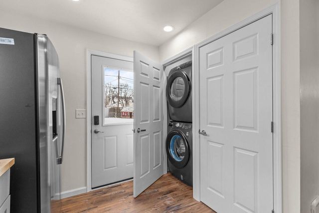 136 W CECIL STREET, Neenah, WI 54956