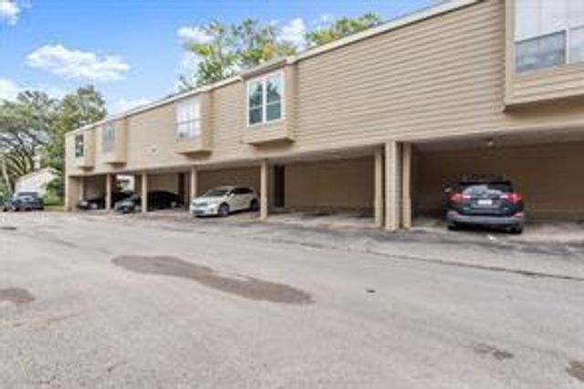 2100 Tanglewilde Street 637, Houston, TX 77063