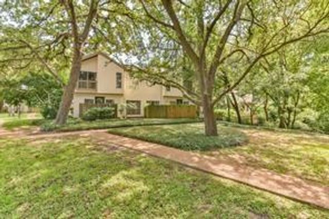 2100 Tanglewilde Street 637, Houston, TX 77063