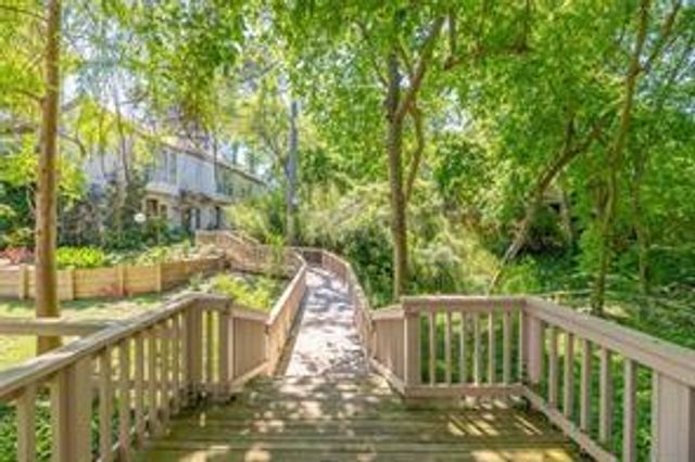 2100 Tanglewilde Street 637, Houston, TX 77063