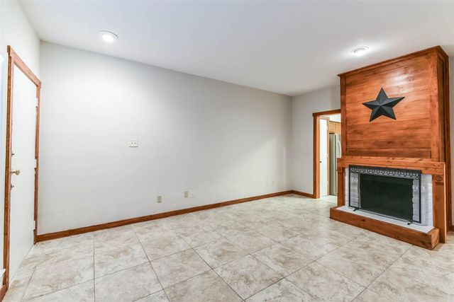 2100 Tanglewilde Street 637, Houston, TX 77063