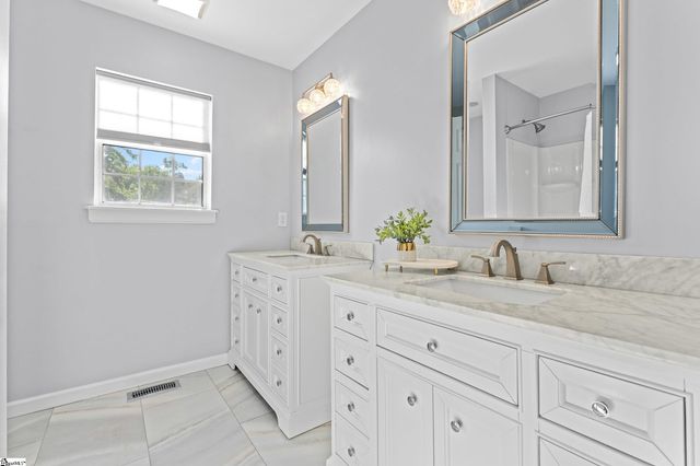 151 E Mountain Creek Road, Greenville, SC 29609