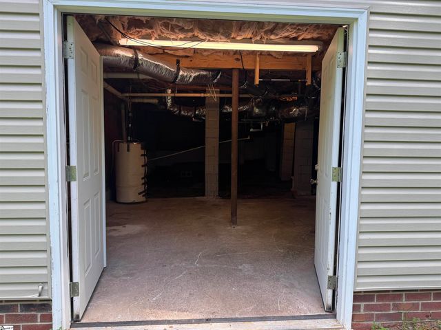 151 E Mountain Creek Road, Greenville, SC 29609
