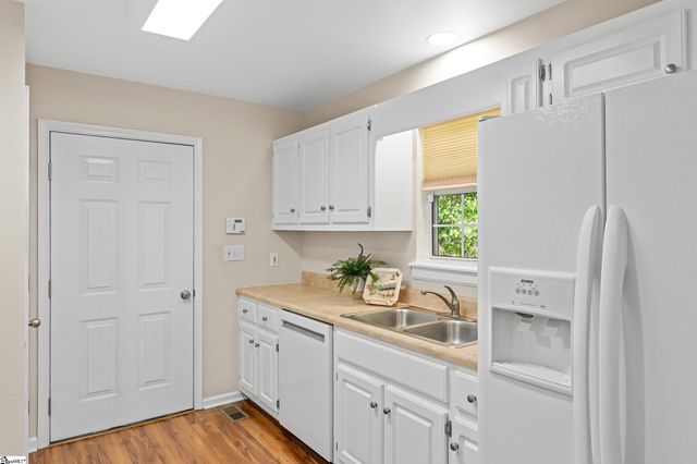 151 E Mountain Creek Road, Greenville, SC 29609