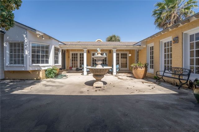 245 Oleander Ave, Corpus Christi, TX 78404