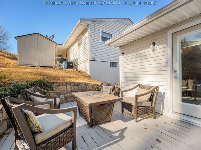 902 Mound Avenue, South Charleston, WV 25309