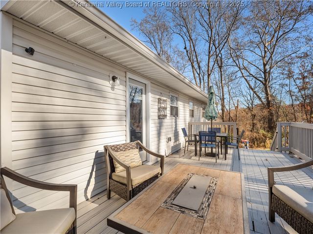 902 Mound Avenue, South Charleston, WV 25309