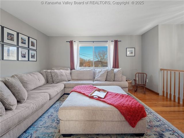 902 Mound Avenue, South Charleston, WV 25309