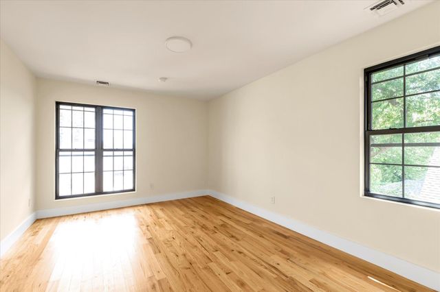 170 Beach 4th Street, Far Rockaway, NY 11691