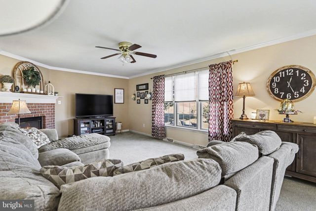 815 BUCKINGHAM BLVD, Elizabethtown, PA 17022