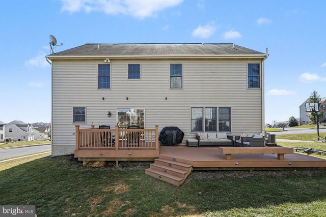 815 BUCKINGHAM BLVD, Elizabethtown, PA 17022