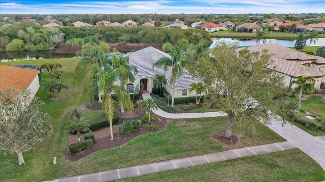 709 COUNTRY MEADOWS WAY, Bradenton, FL 34212