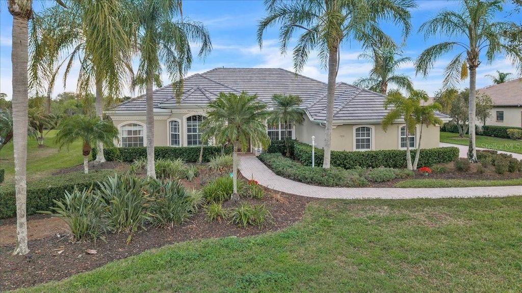 Image 3 of property listing at 709 COUNTRY MEADOWS WAY, Bradenton, FL 34212