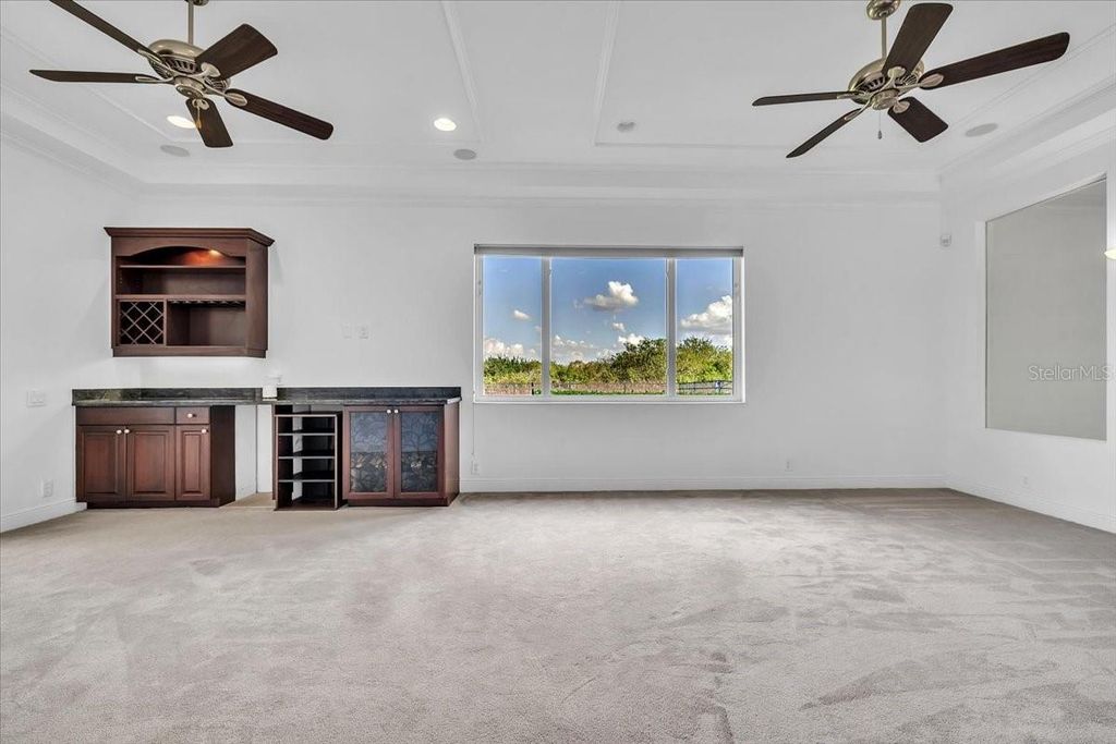 Image 58 of property listing at 709 COUNTRY MEADOWS WAY, Bradenton, FL 34212